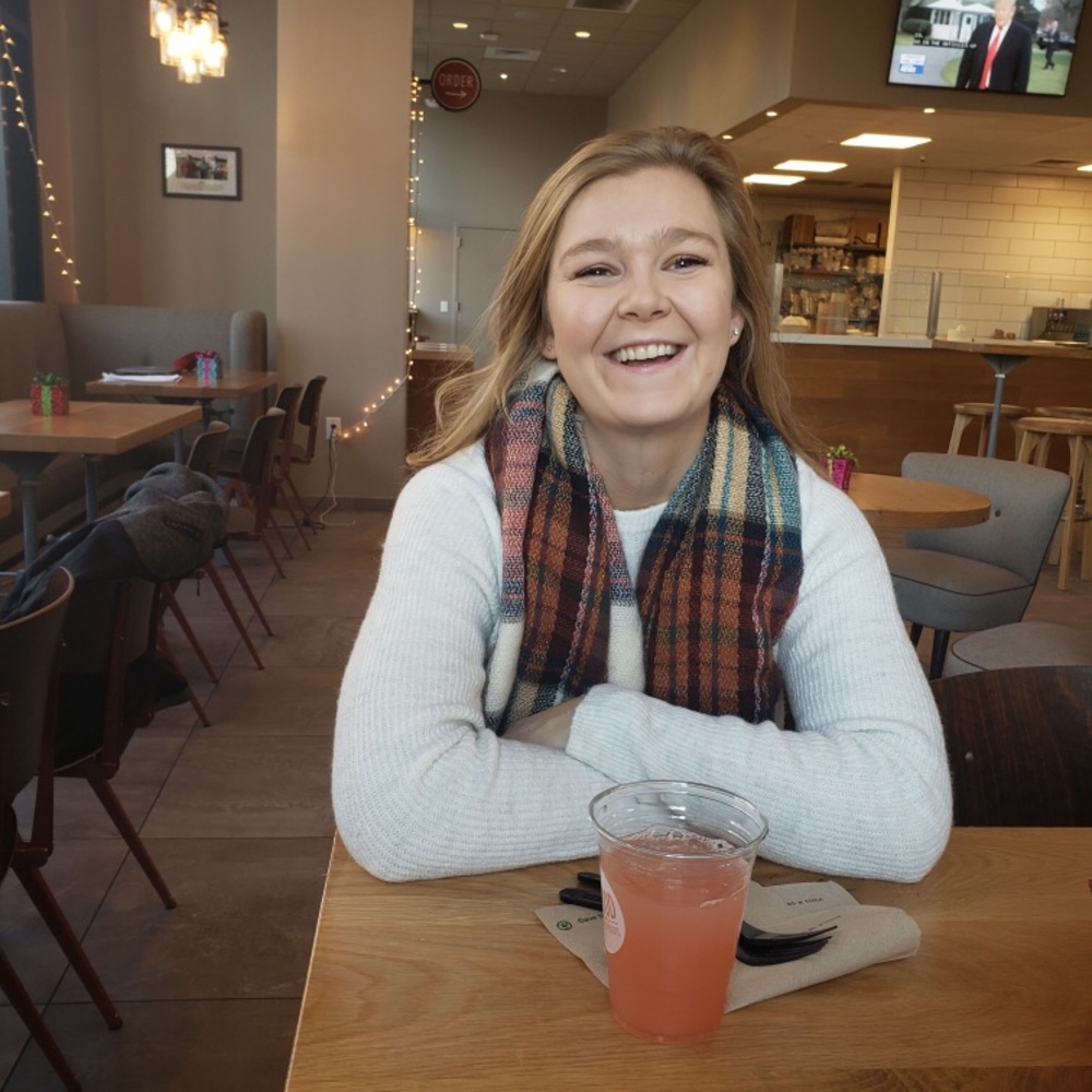 Meet your Posher, Emily